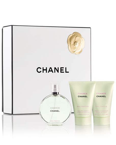 chanel fraiche gift set.